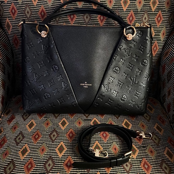 Handbags - Amazing Fashion Designer Leather Tote 🥰